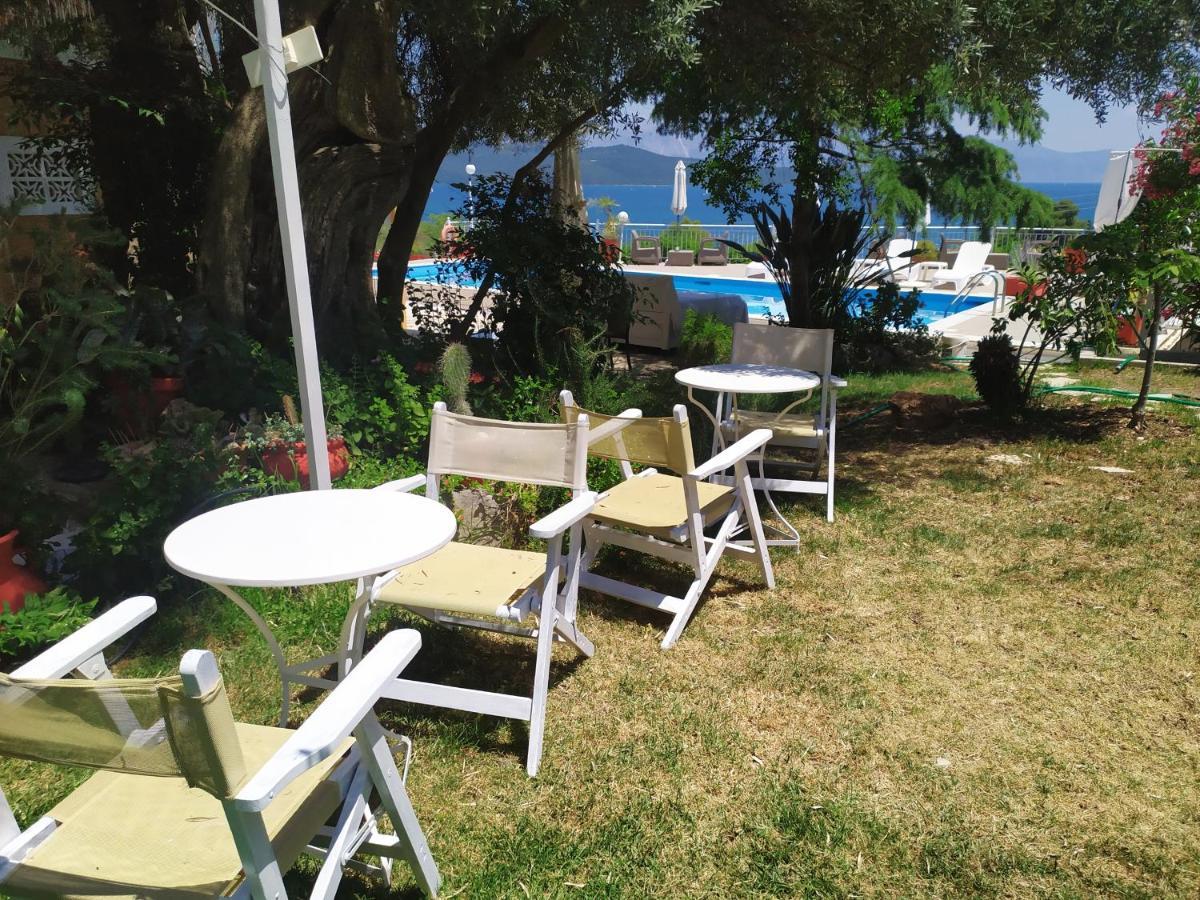 Aleka'S House Hotel Nikiana Ngoại thất bức ảnh