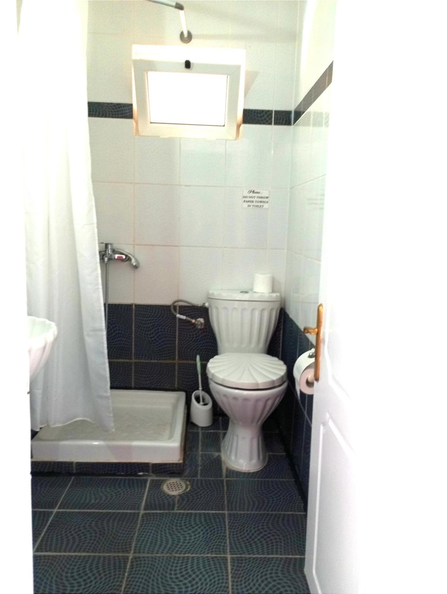 Aleka'S House Hotel Nikiana Ngoại thất bức ảnh